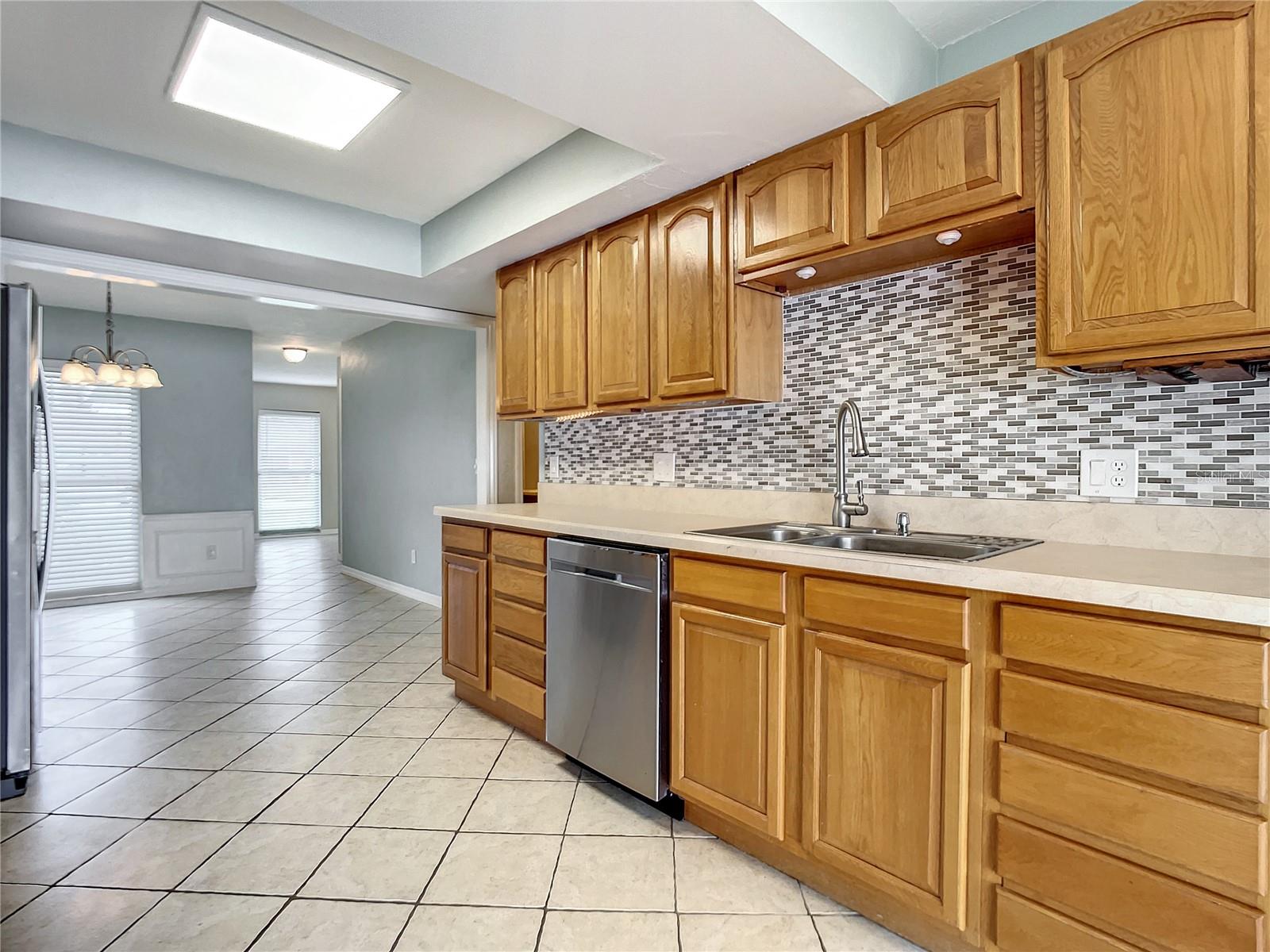 3828 SANDSTONE CT — photo 9