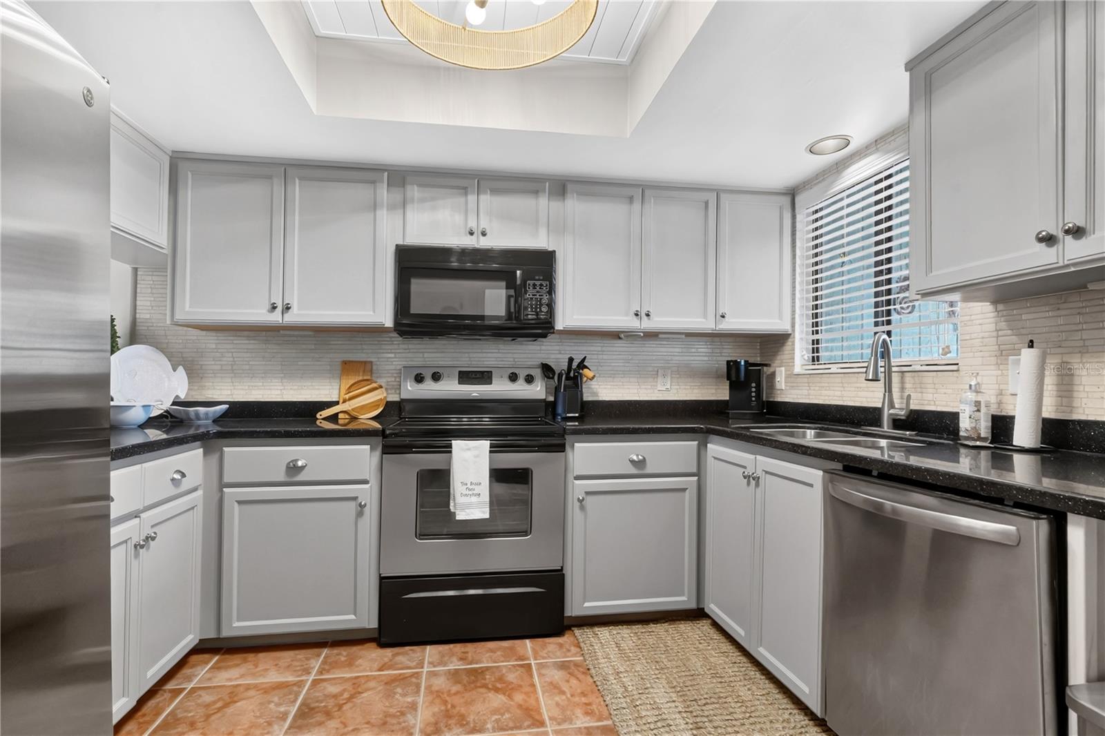 4360 SEA MIST DR — photo 8