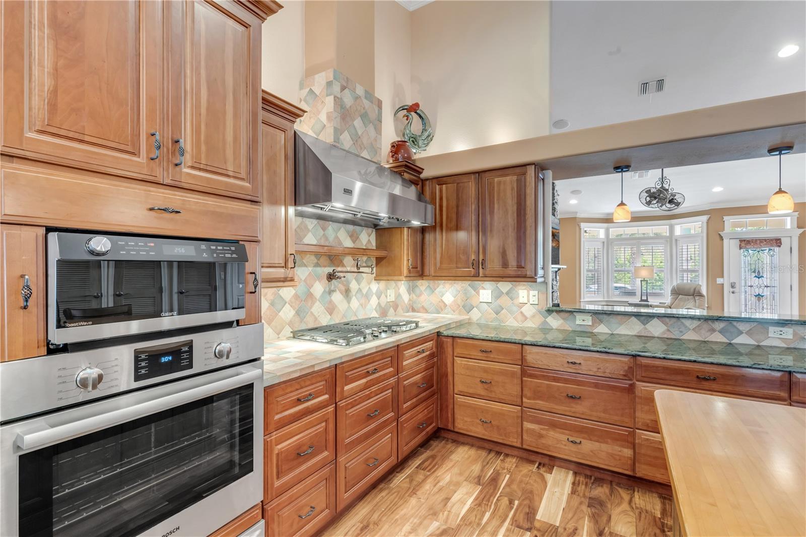 521 S PENINSULA AVE — photo 12