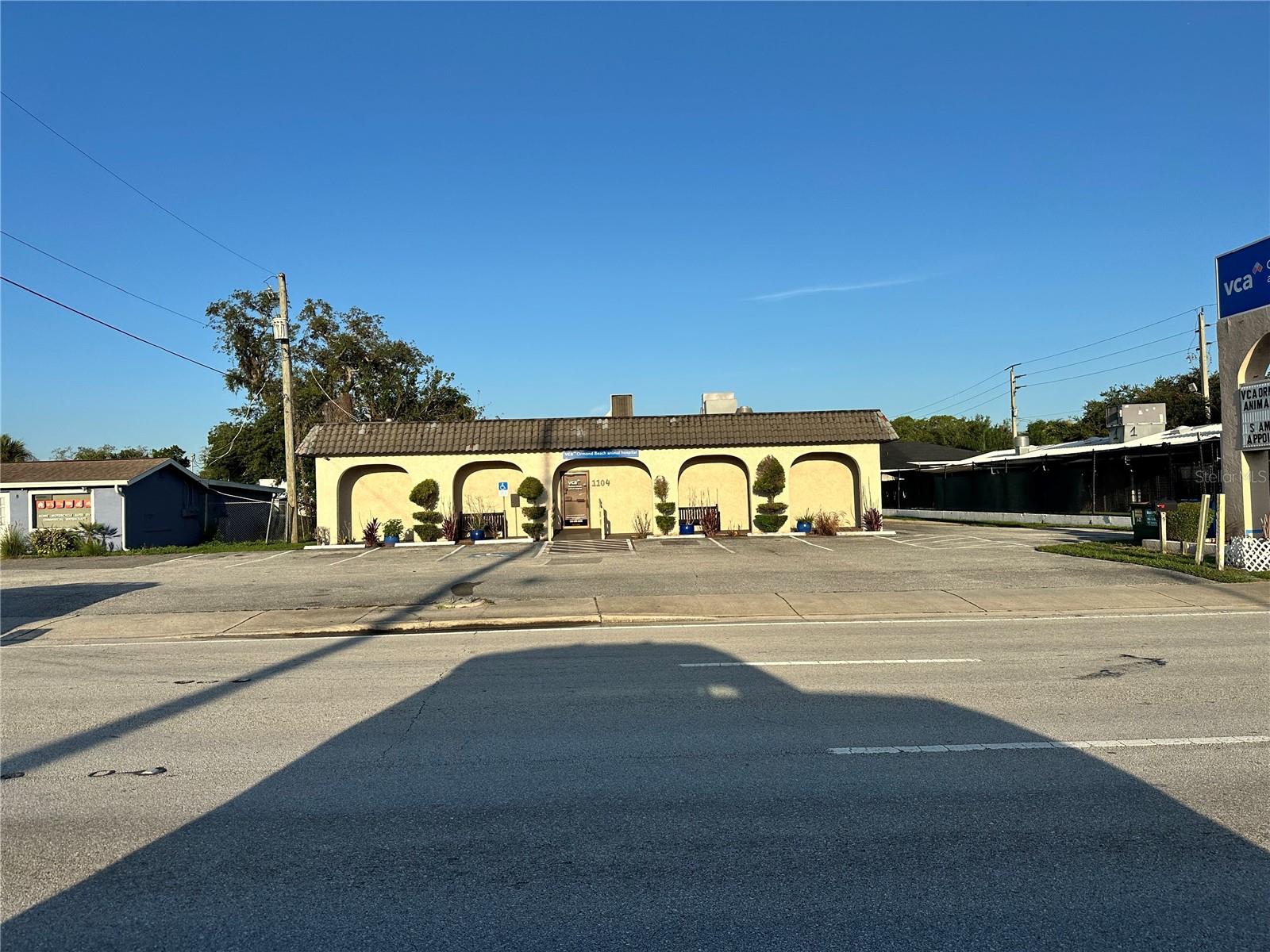 1104 S NOVA RD