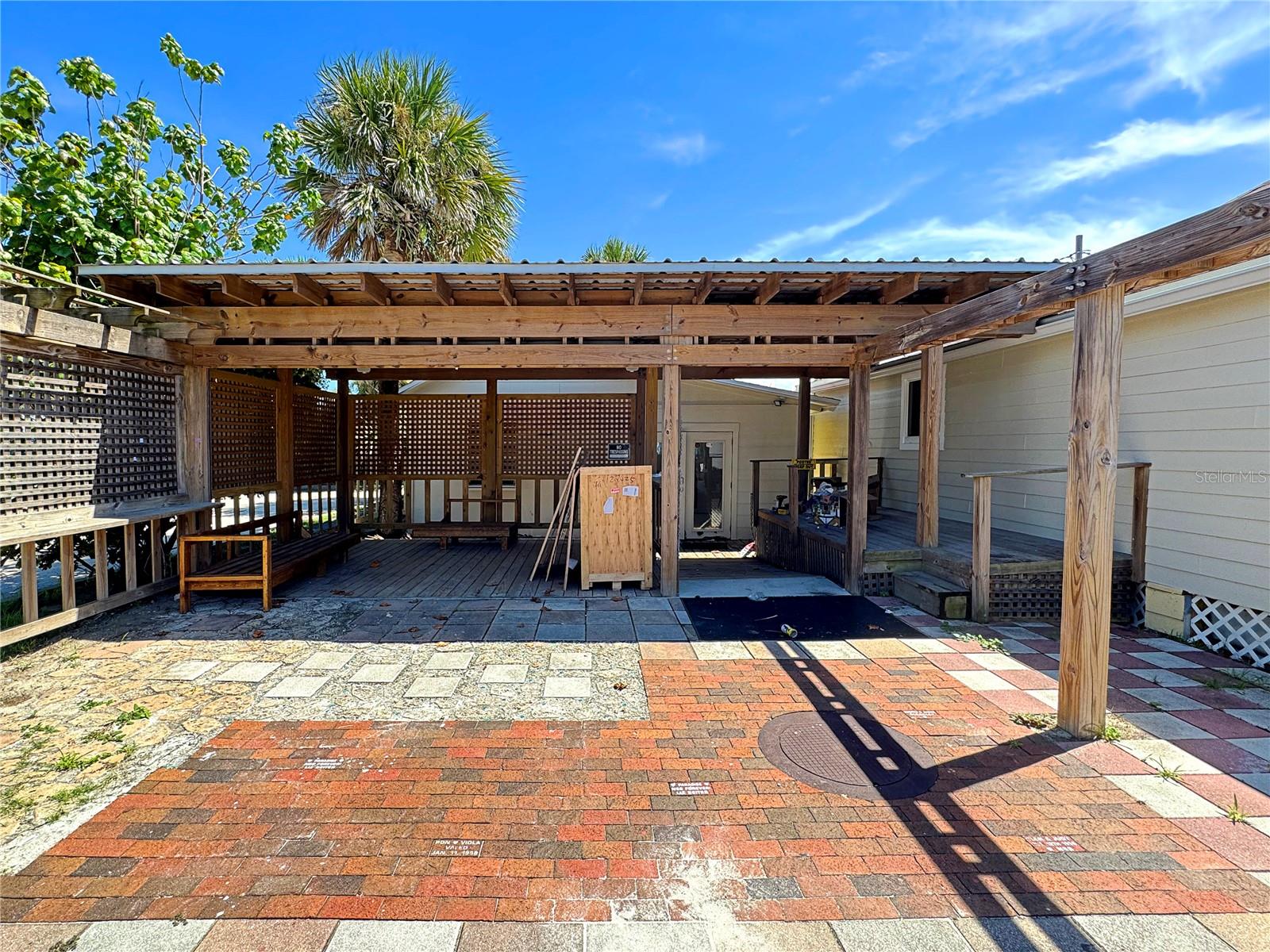 411 FLAGLER AVE — photo 3