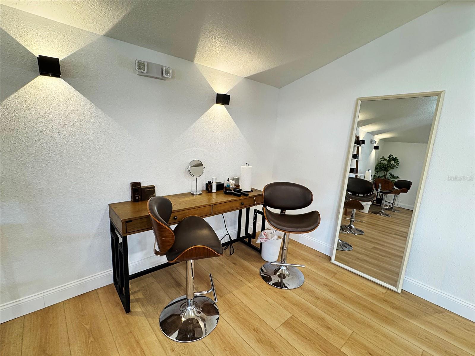 411 FLAGLER AVE — photo 10