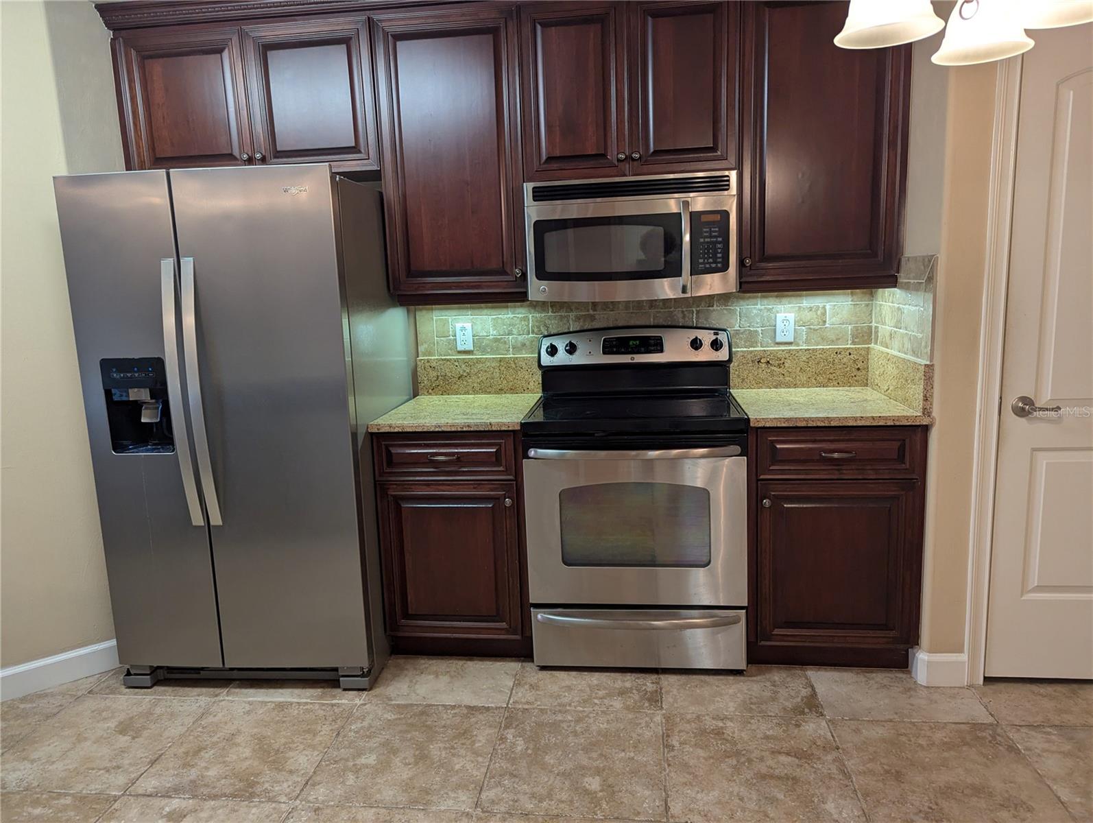 424 LUNA BELLA LN #424 — photo 2