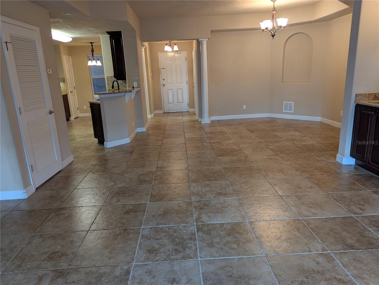 424 LUNA BELLA LN #424 — photo 6