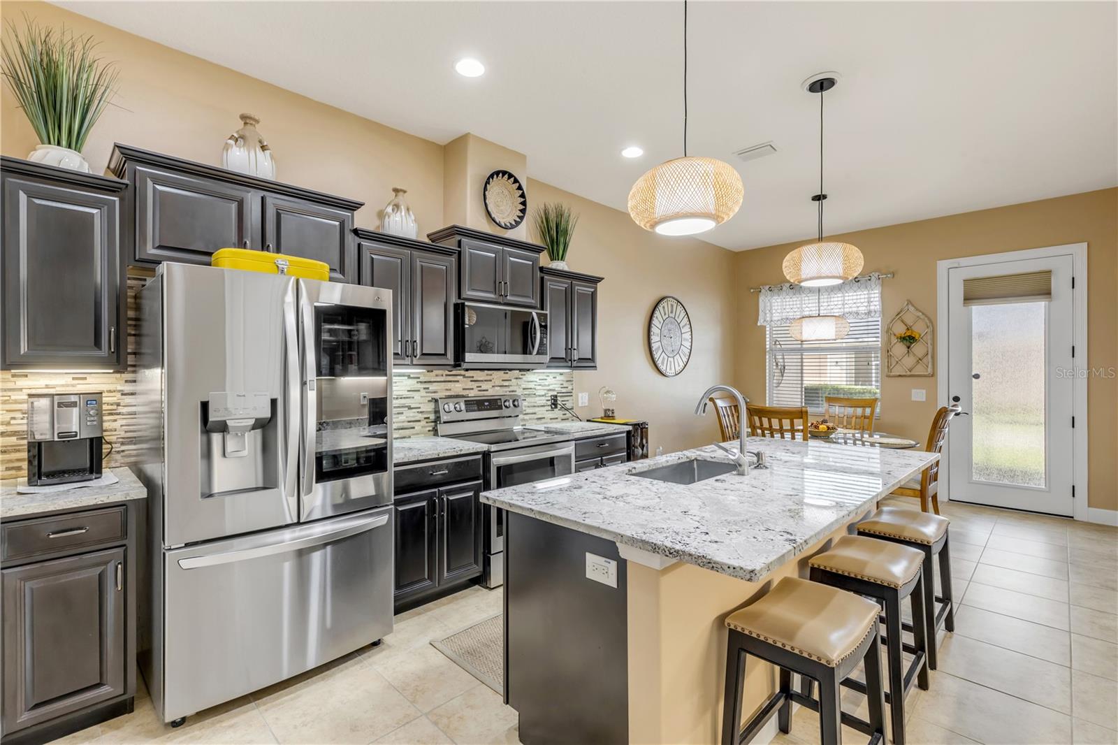 3364 TORRE BLVD — photo 4