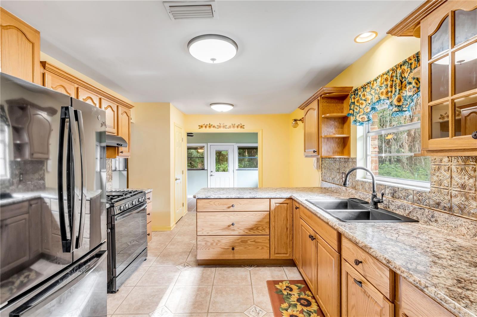 725 GREEN RD — photo 11