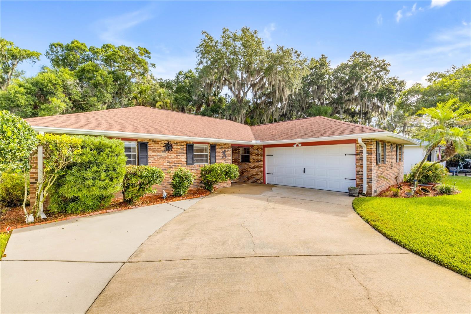 725 GREEN RD — photo 4
