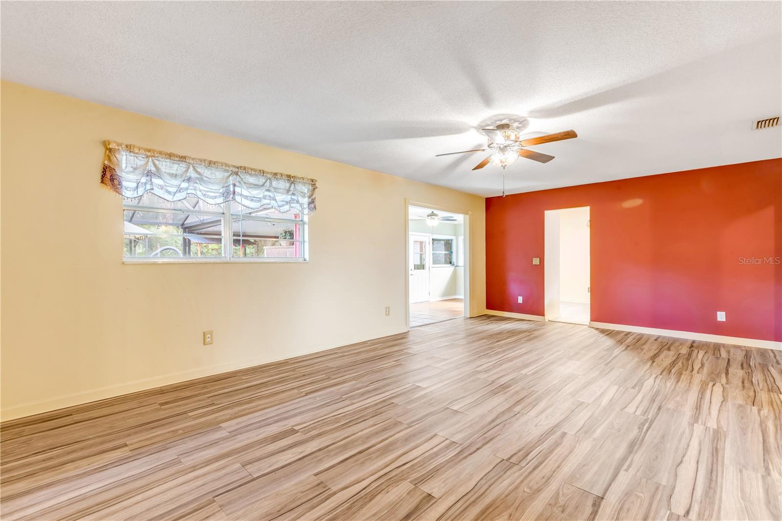 725 GREEN RD — photo 9