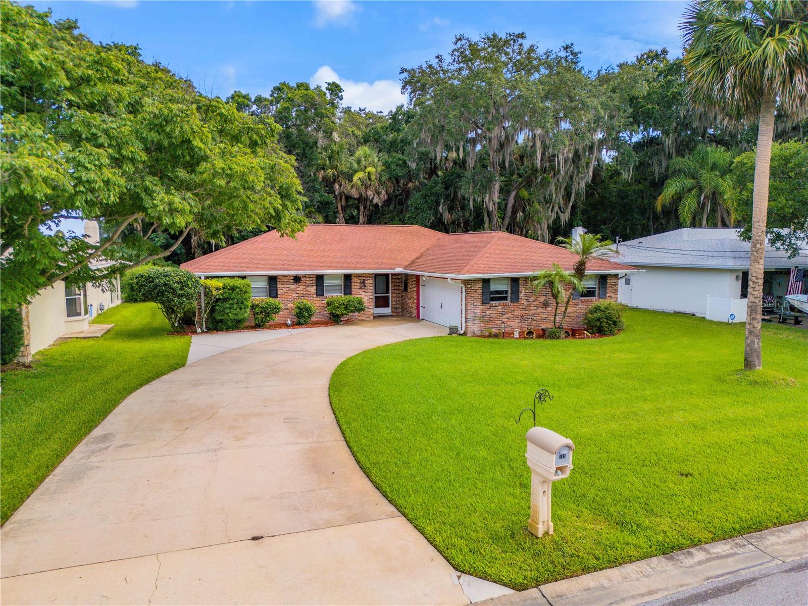 725 GREEN RD