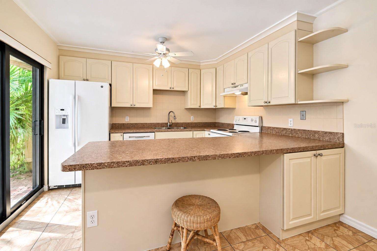 18 CEDAR DUNES DR — photo 3