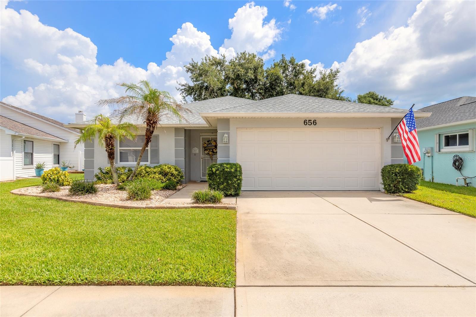 656 MIDDLEBURY LOOP