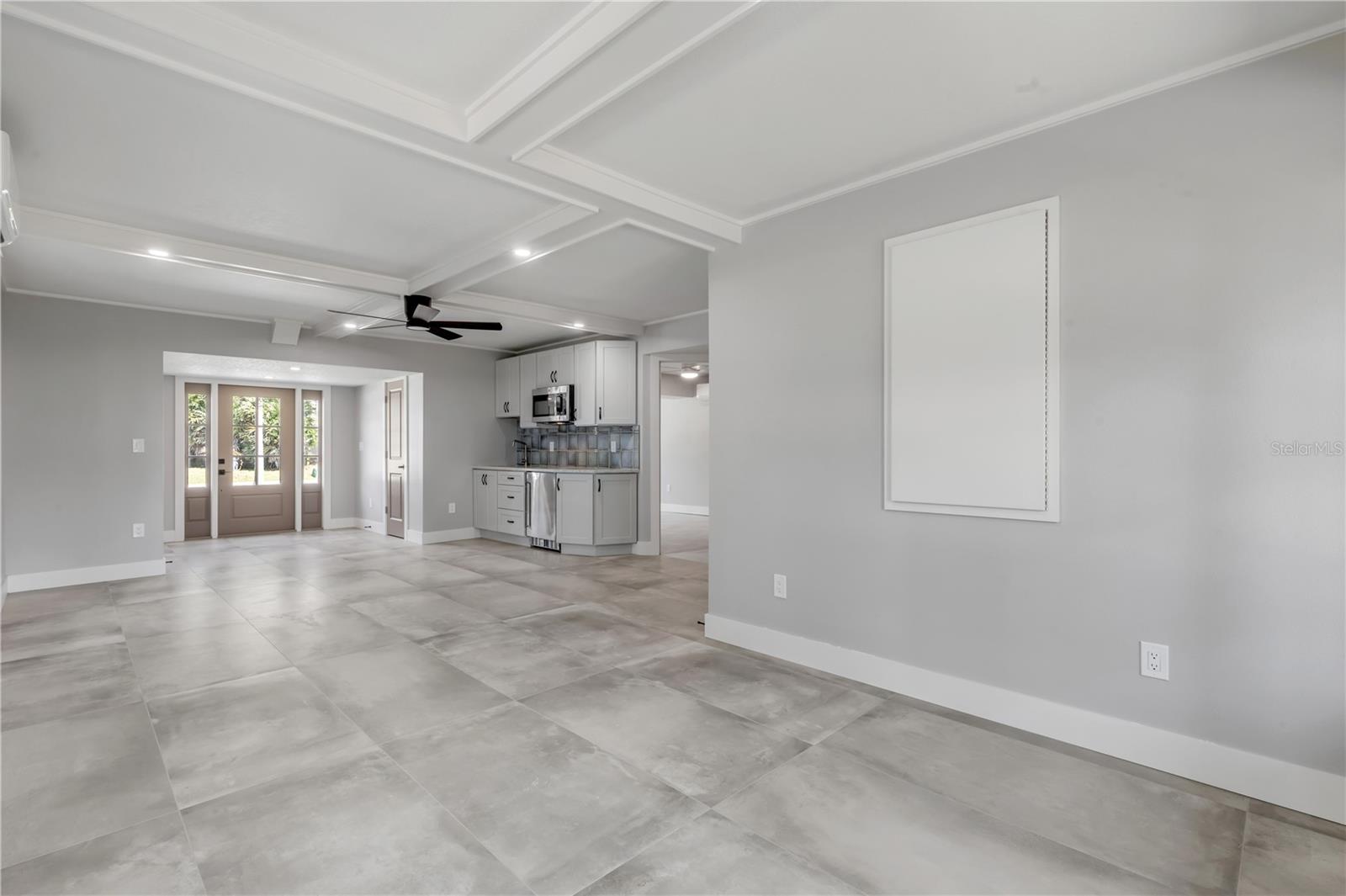 830 EEL AVE — photo 12