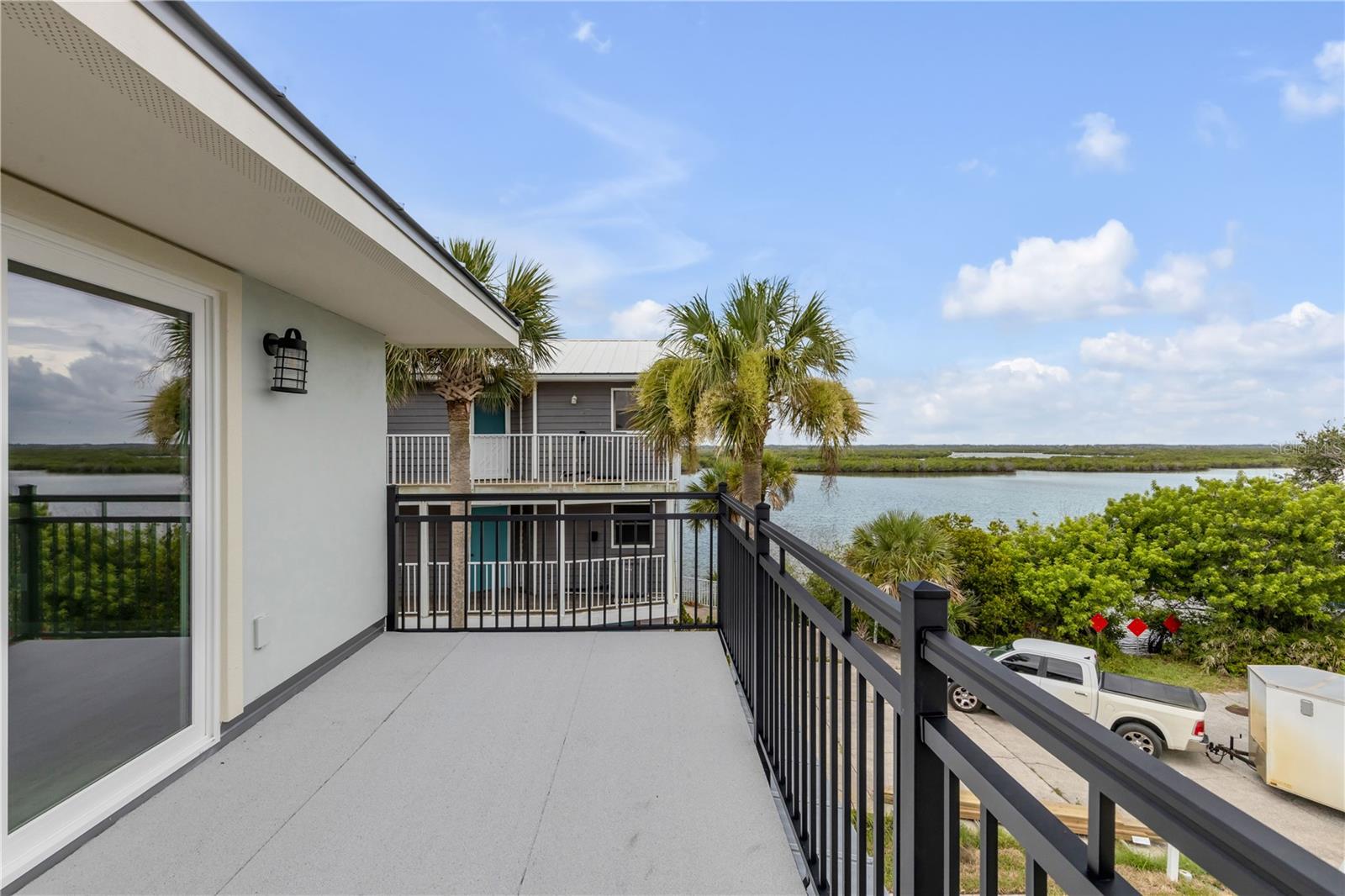 830 EEL AVE — photo 3