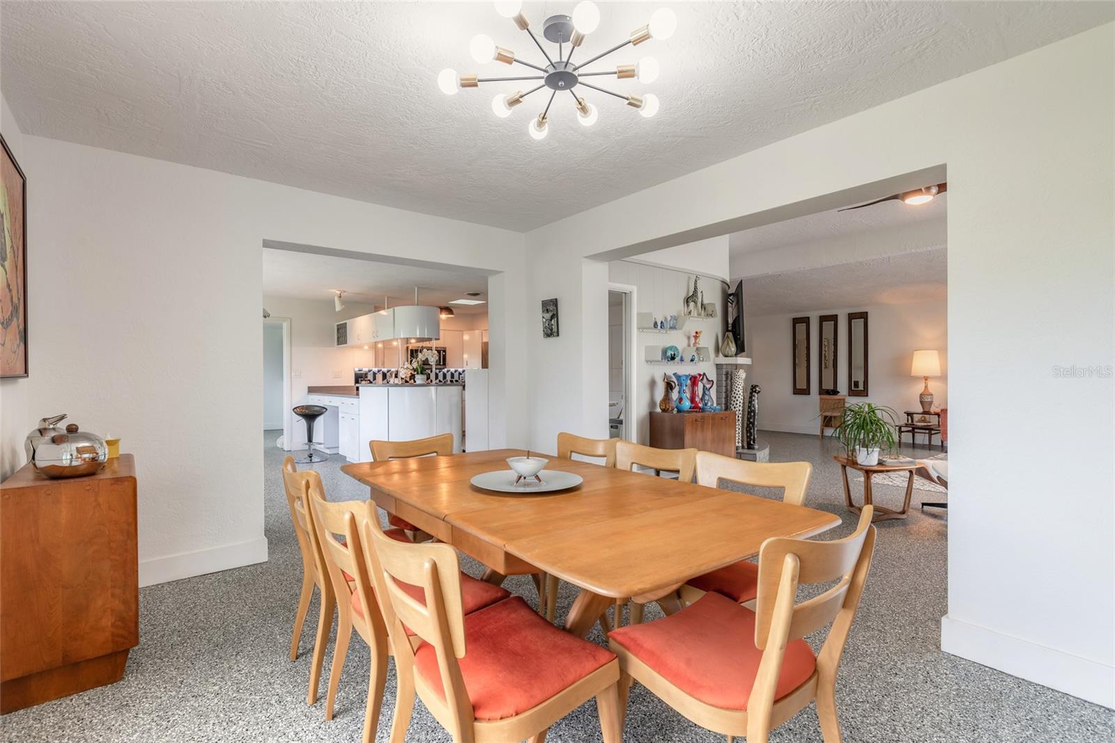 801 FAIRWAY DR — photo 3
