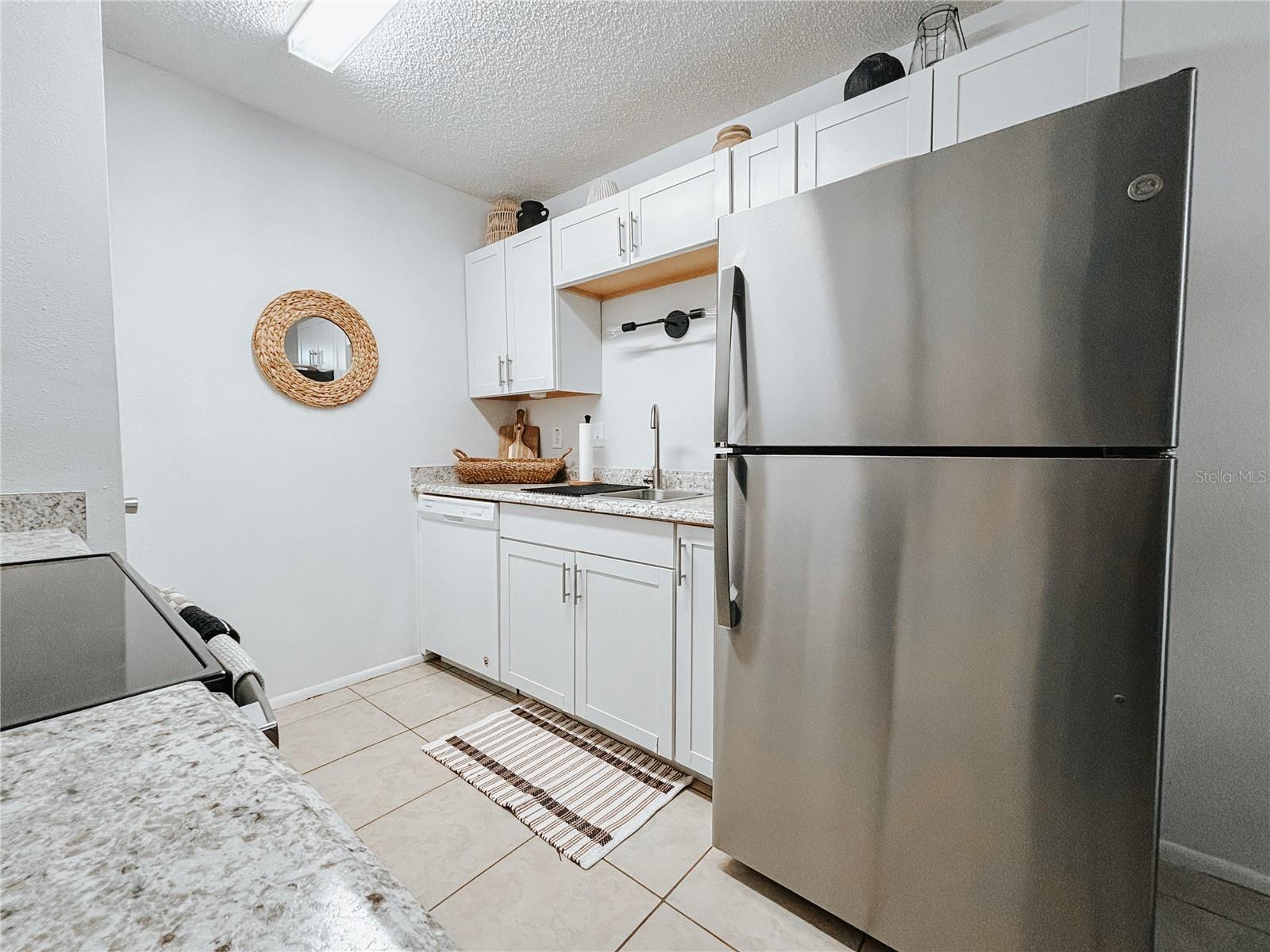 1600 BIG TREE RD #O8 — photo 4
