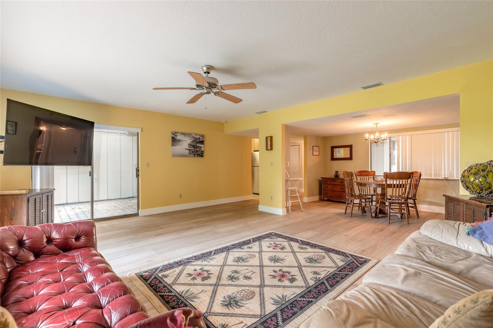 33 ANDREA DR — photo 11