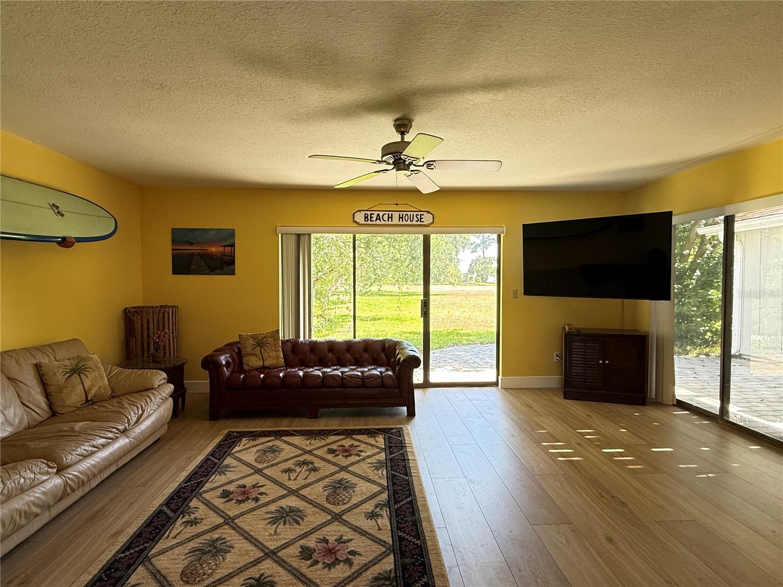 33 ANDREA DR — photo 8