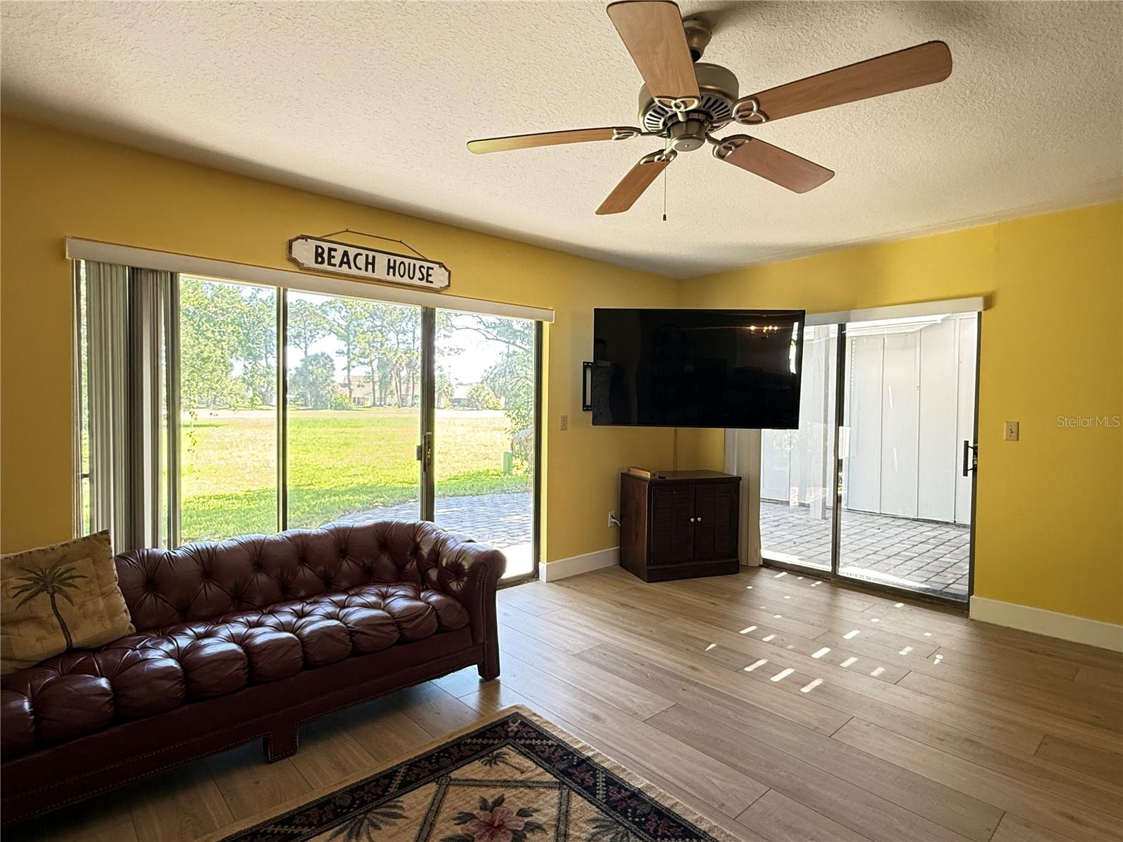 33 ANDREA DR — photo 10