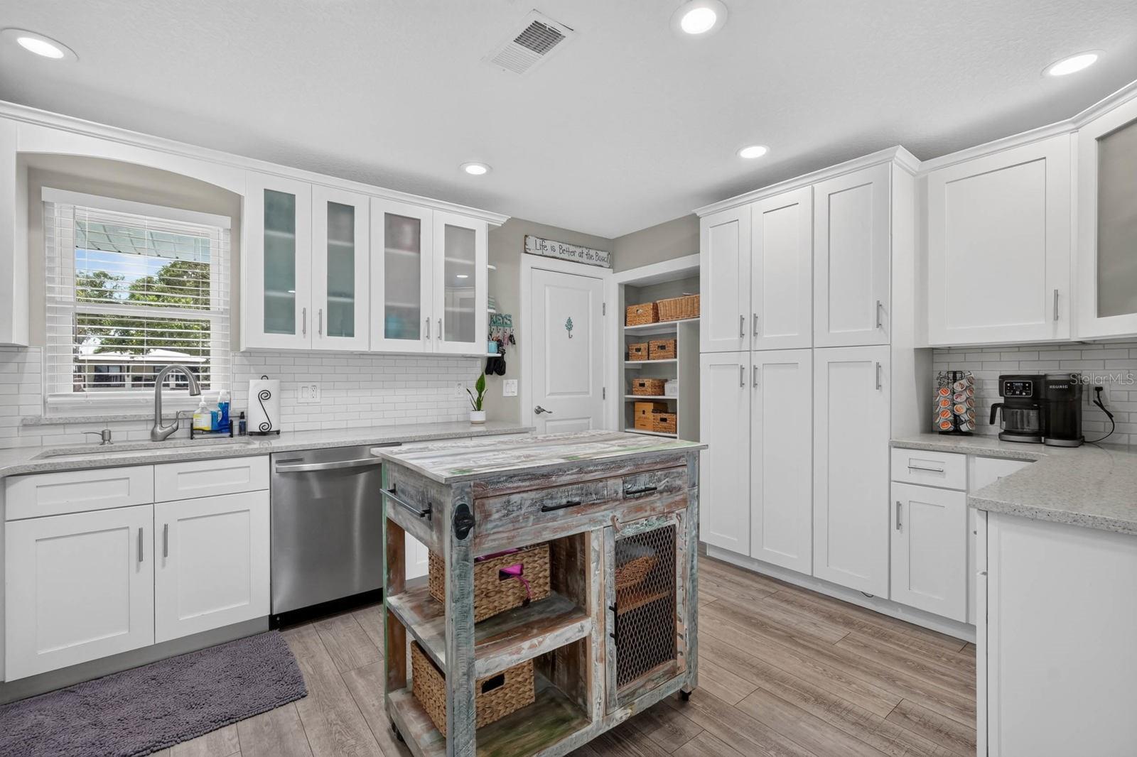 4503 SAXON DR — photo 6