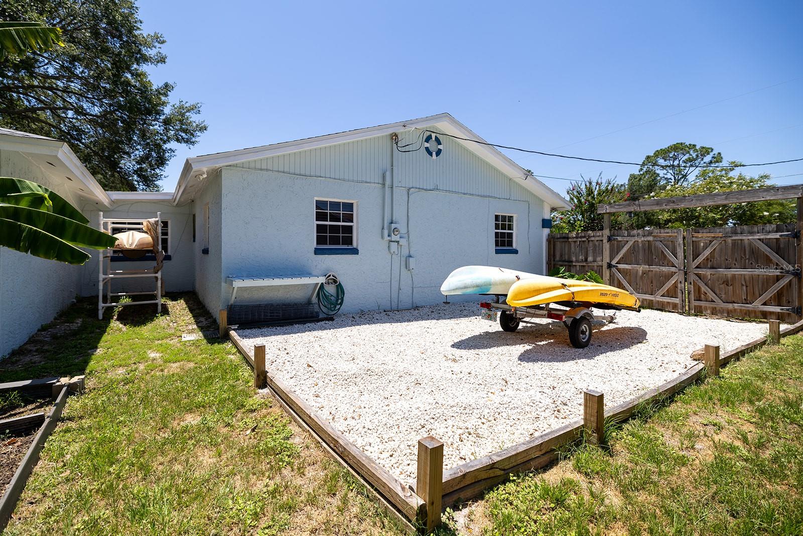 2553 NORDMAN AVE — photo 4