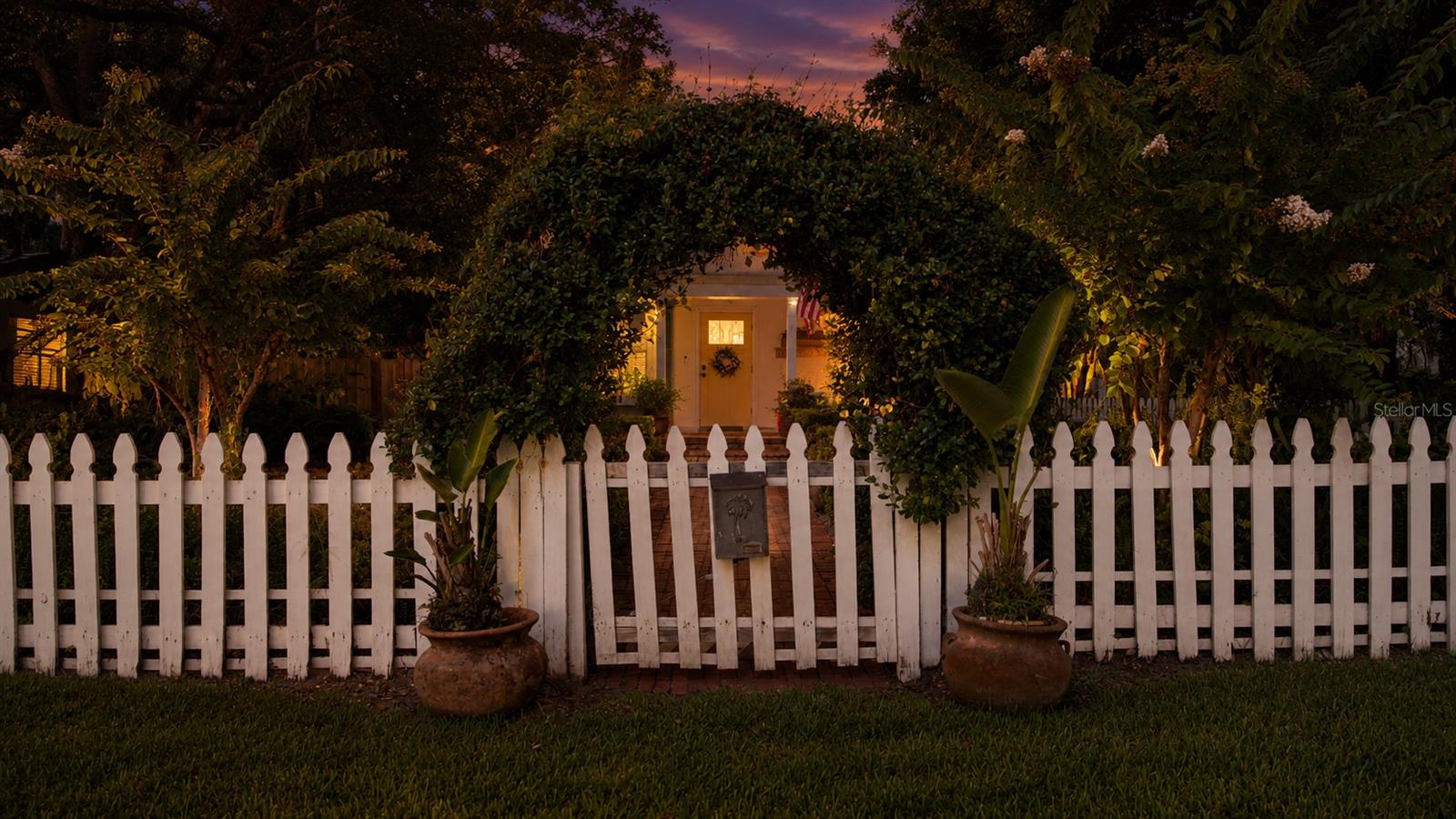1112 PALMETTO ST — photo 8