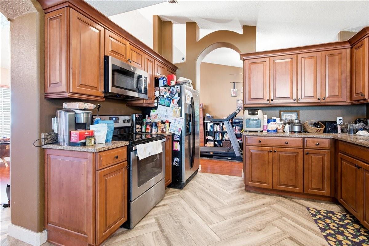 1272 S SEAGATE DR — photo 11