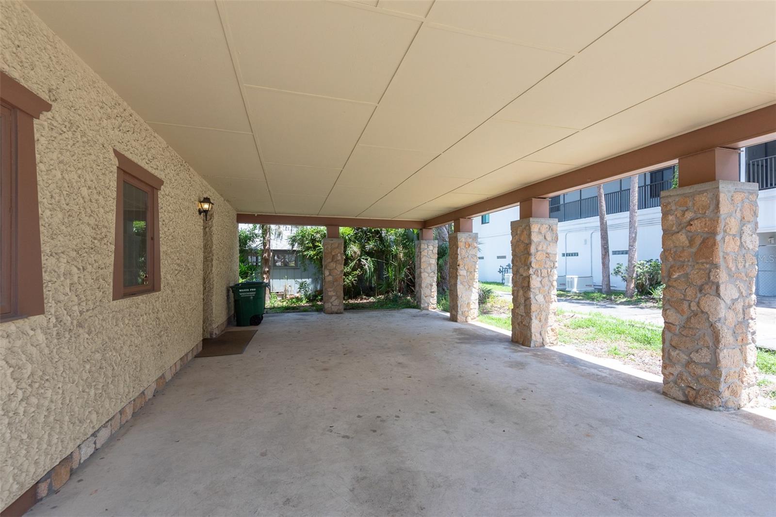 205 MAGNOLIA ST — photo 3