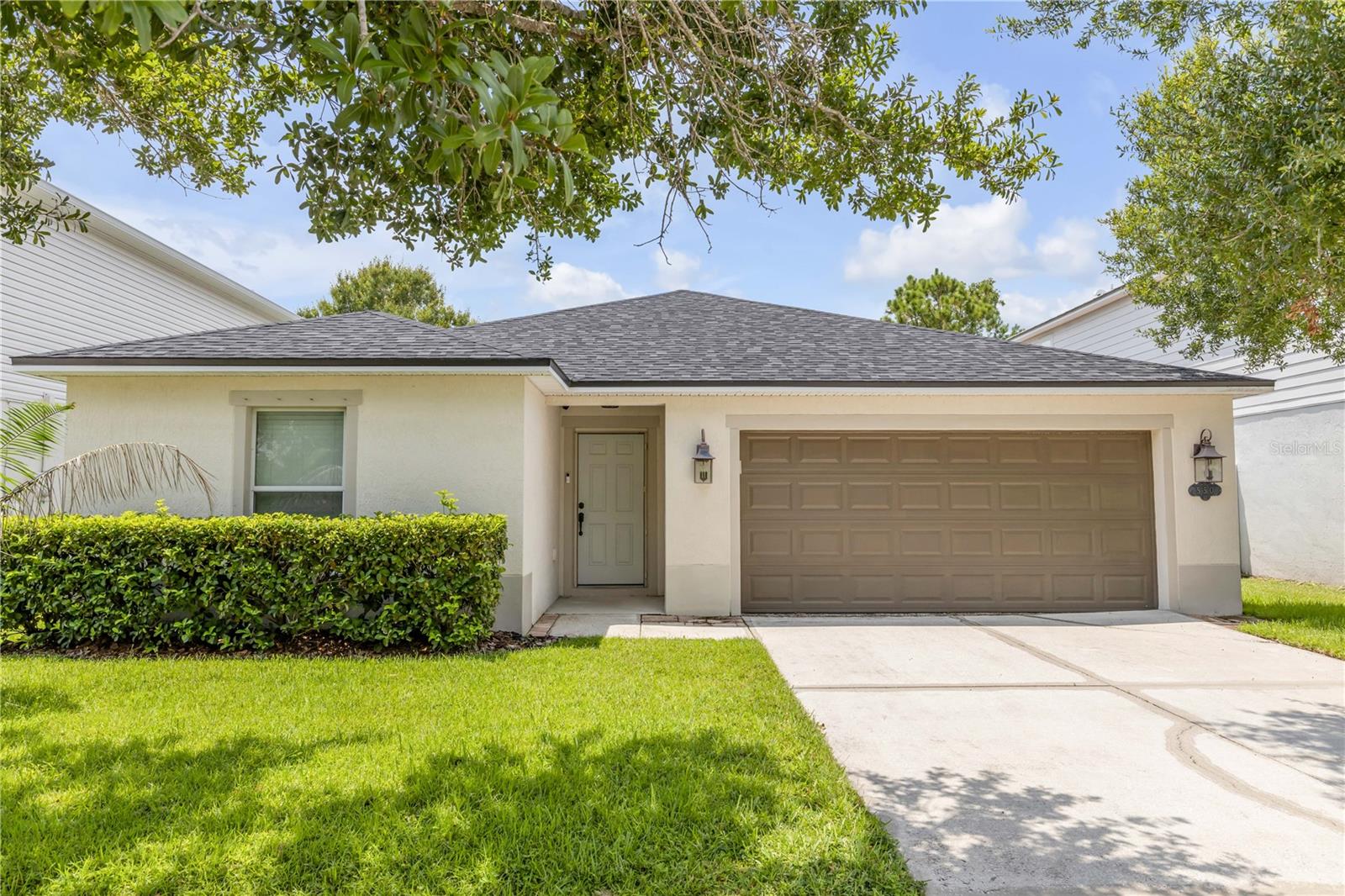 550 AEOLIAN DR — photo 8