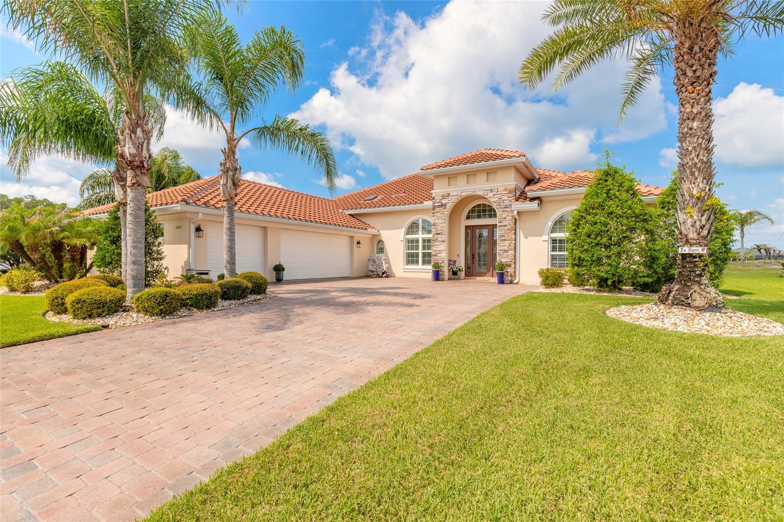2909 N ASCIANO CT