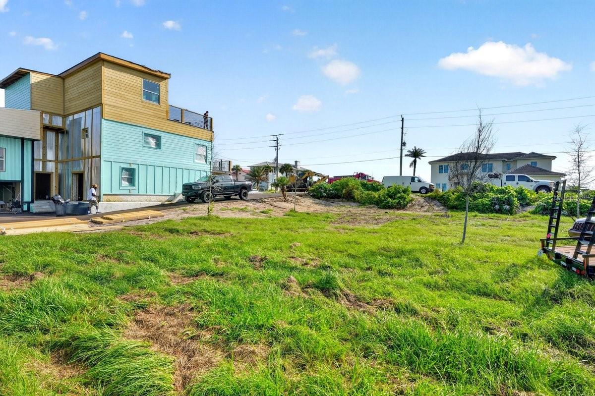 4738 S ATLANTIC AVE — photo 8