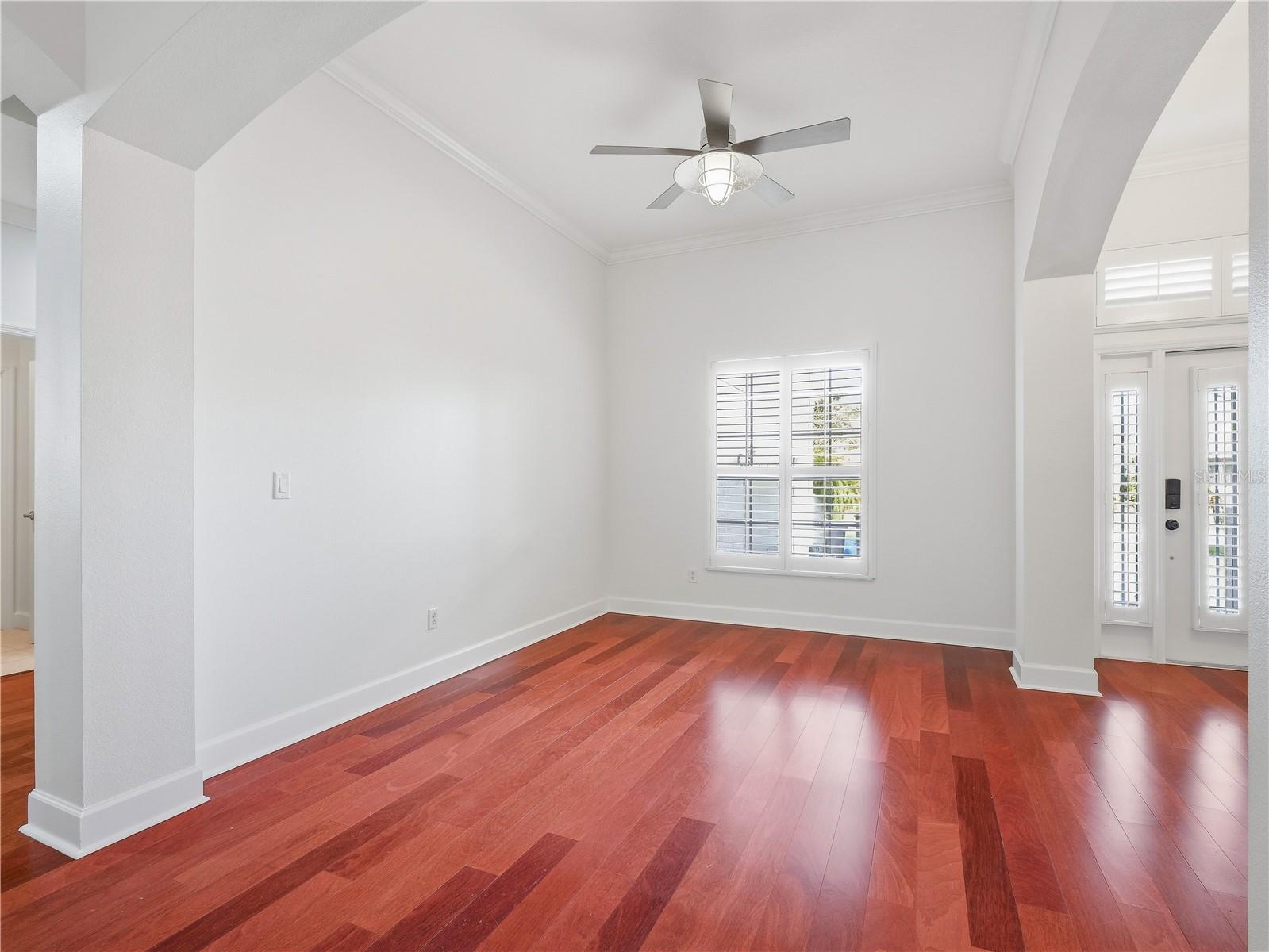 477 LUNA BELLA LN — photo 11