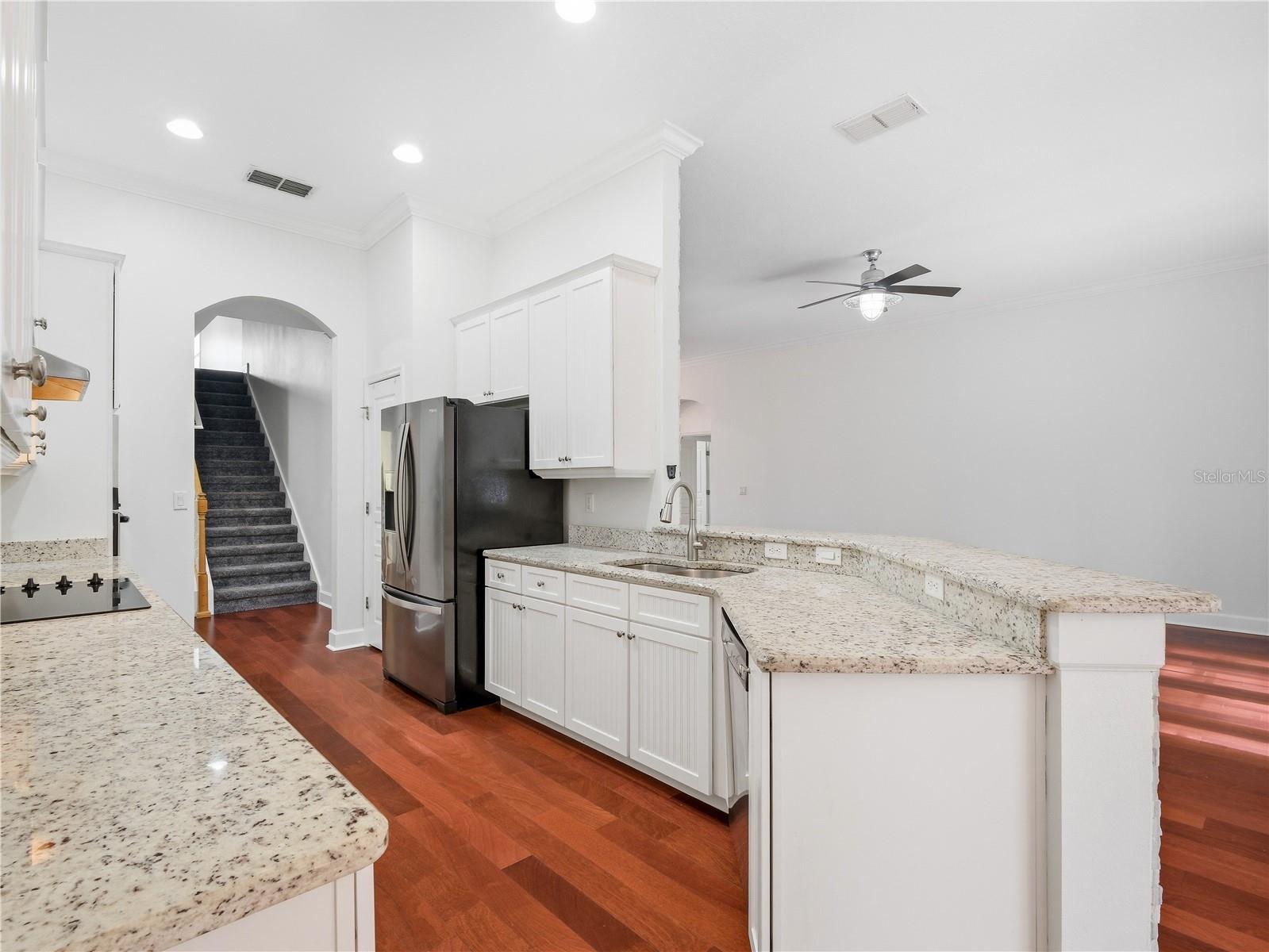 477 LUNA BELLA LN — photo 7