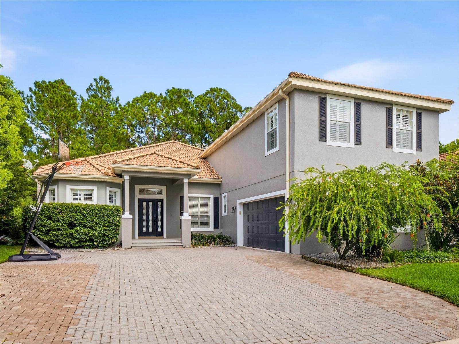 477 LUNA BELLA LN