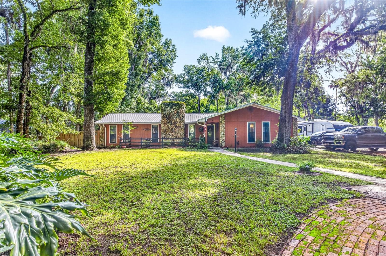 625 WILDWOOD DR