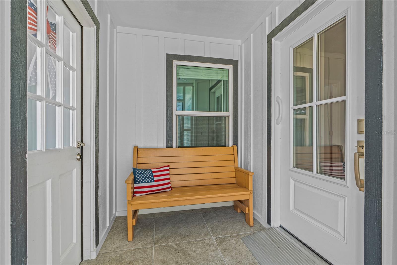 762 PINE SHORES CIR — photo 4