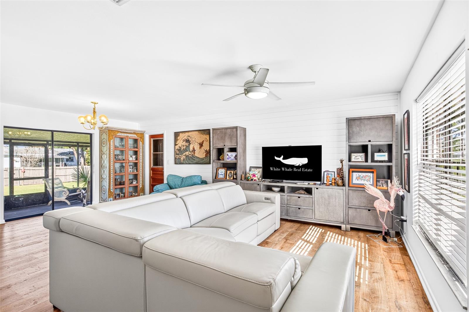 2530 NORDMAN AVE — photo 8