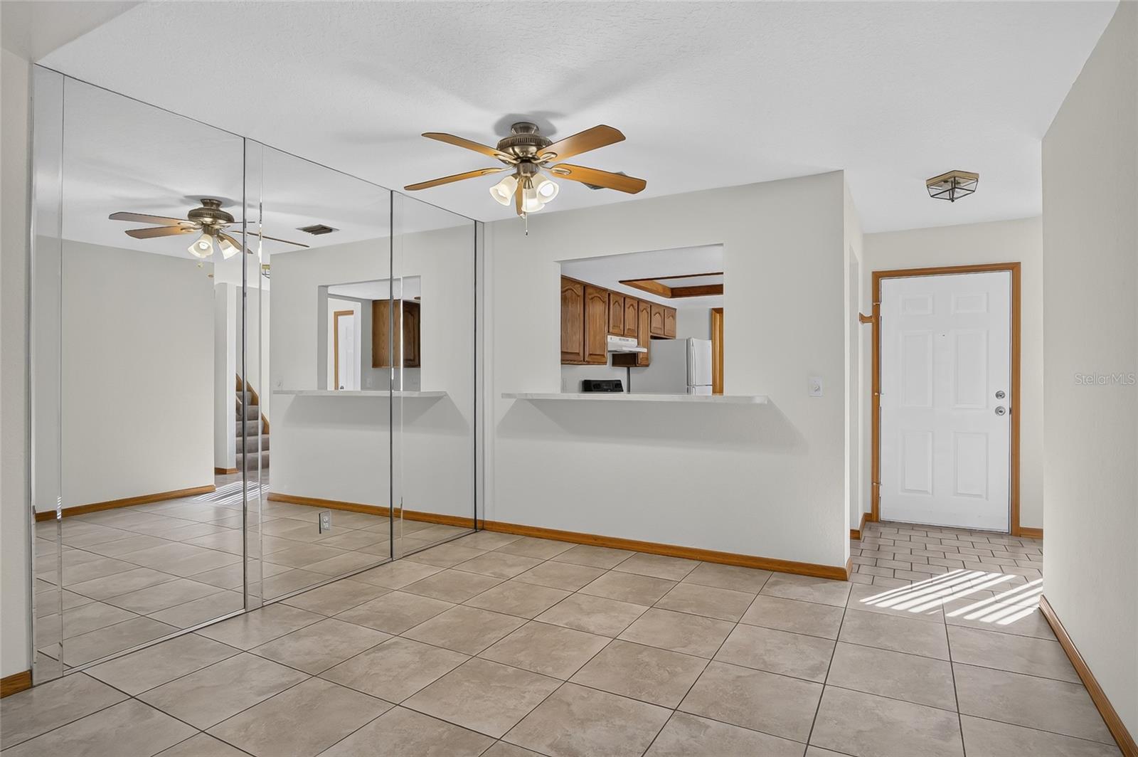 367 CASTLEWOOD LN — photo 11
