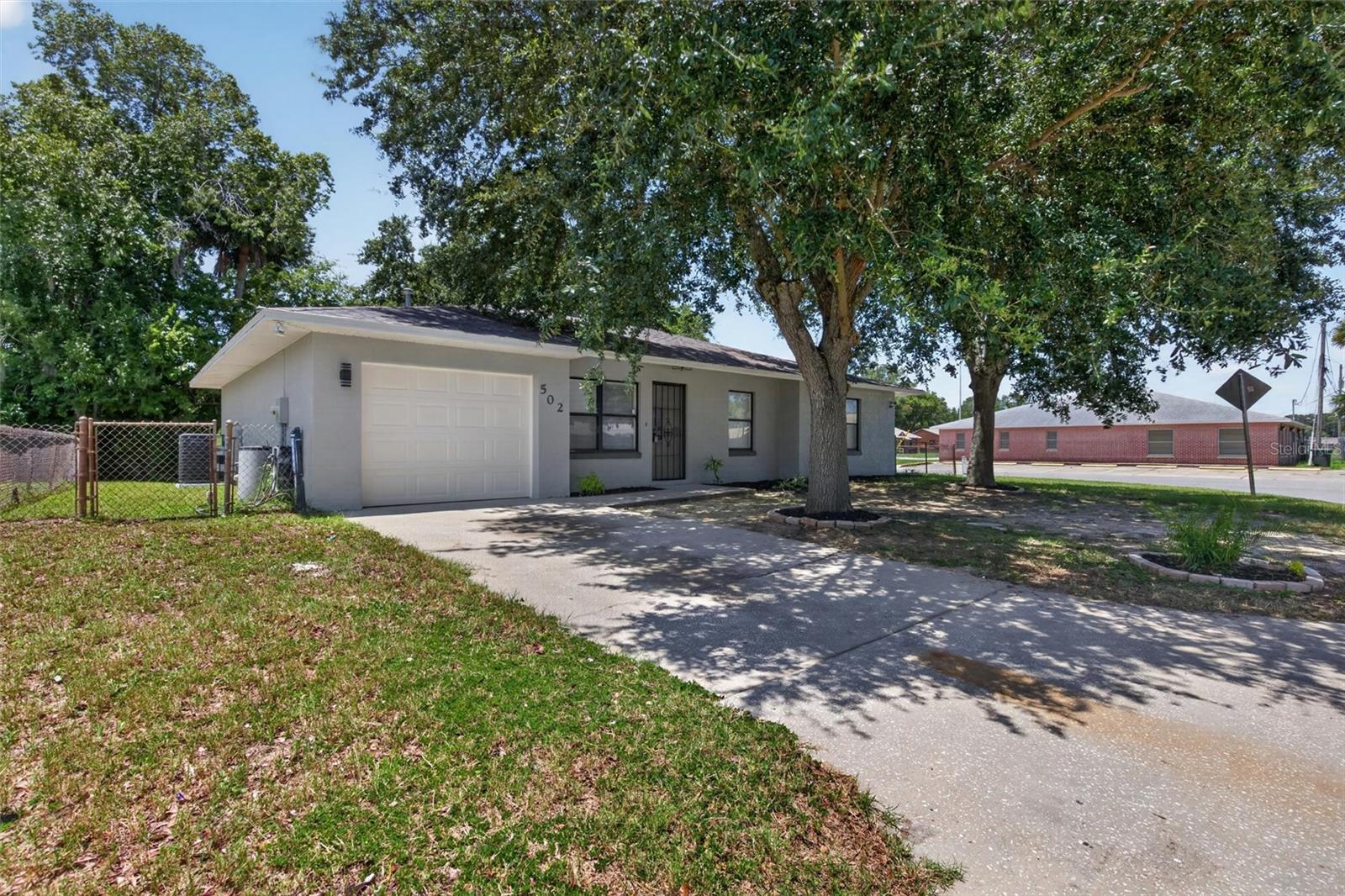 502 LOOMIS TRL — photo 2