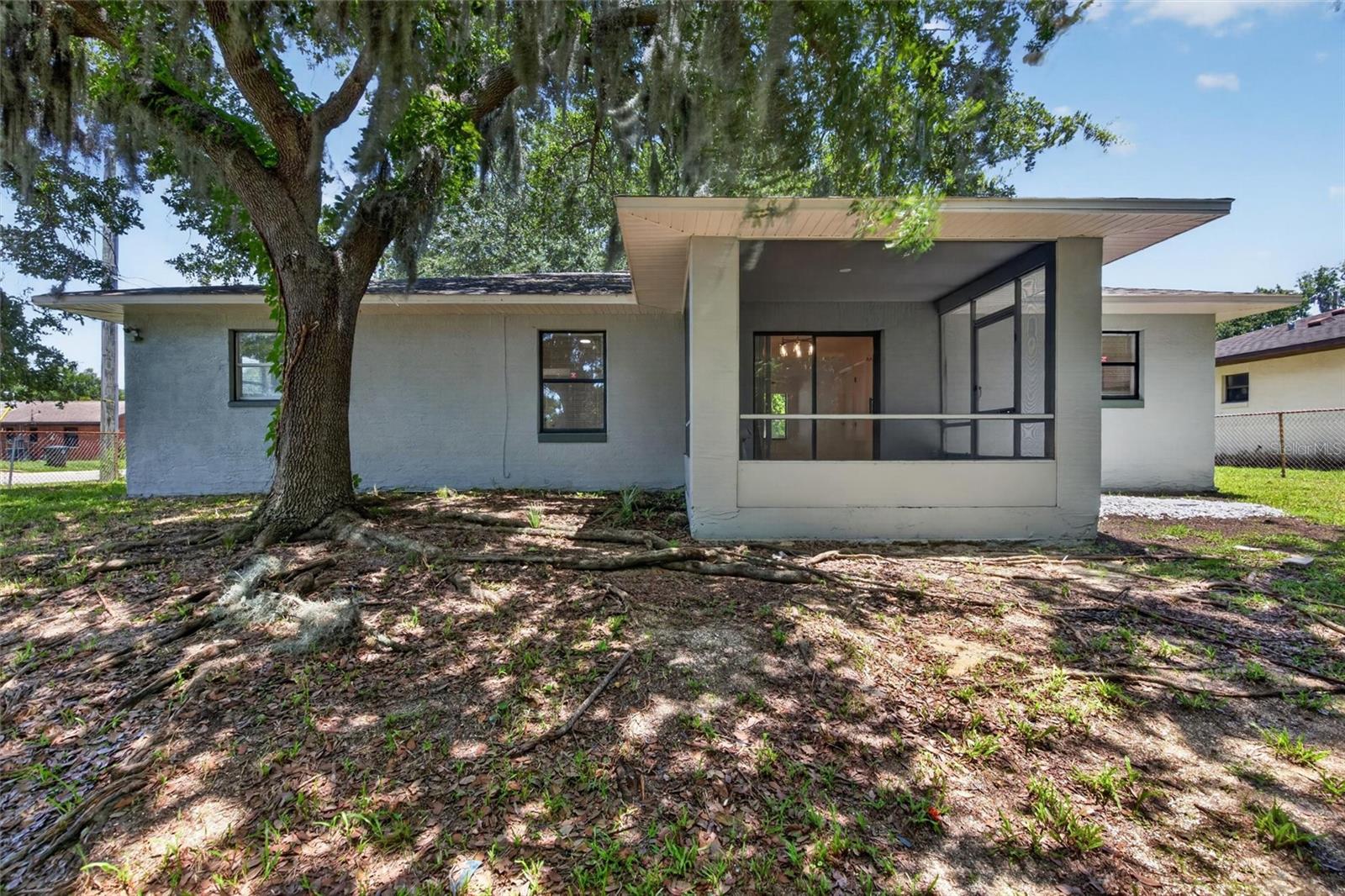 502 LOOMIS TRL — photo 8