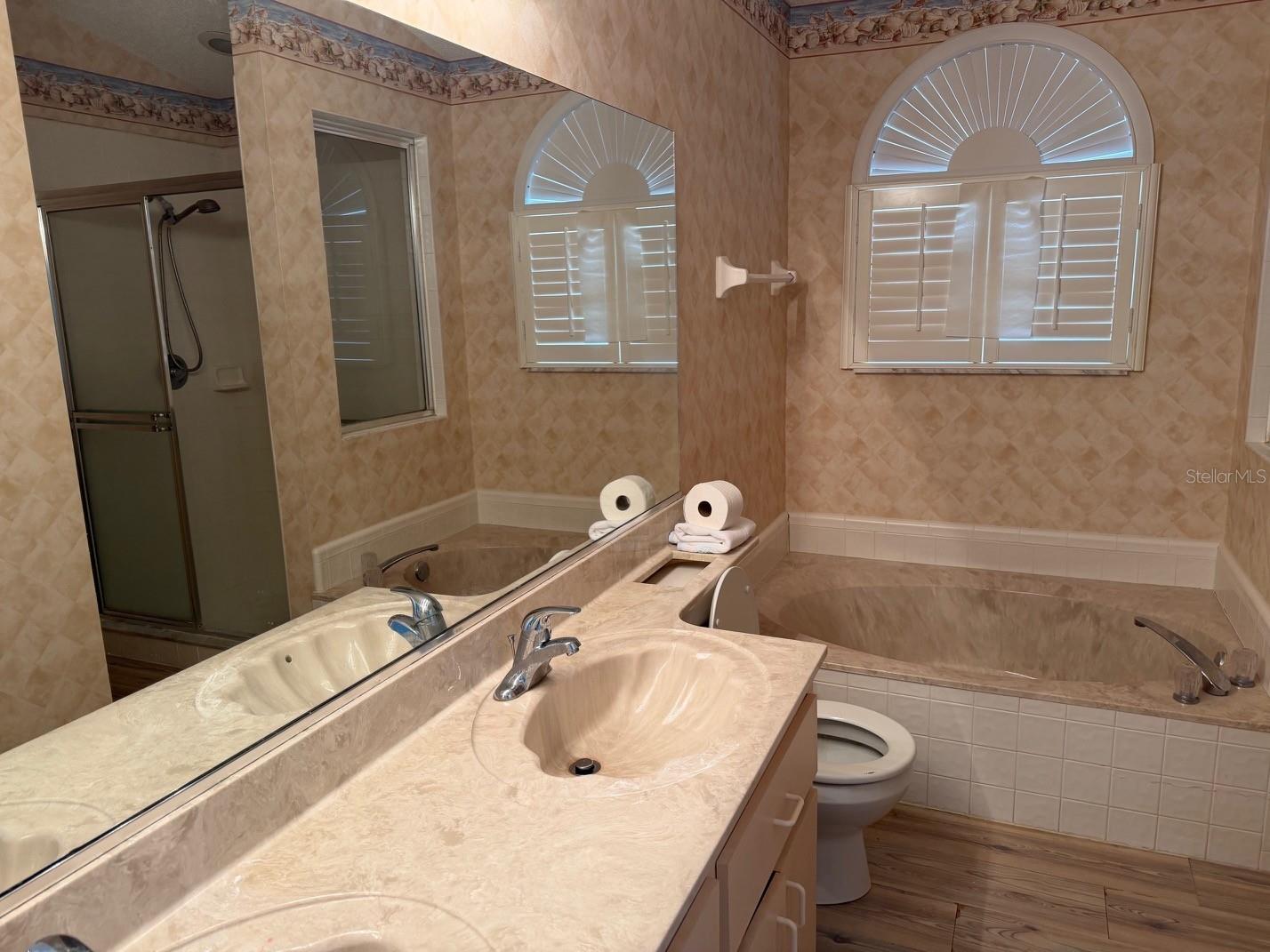 540 CEDAREDGE DR — photo 6
