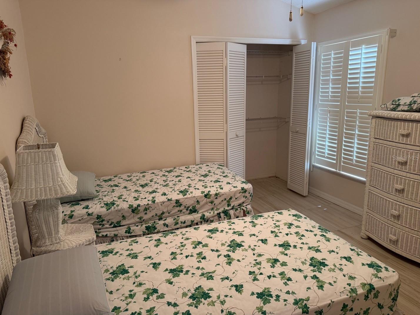 540 CEDAREDGE DR — photo 9