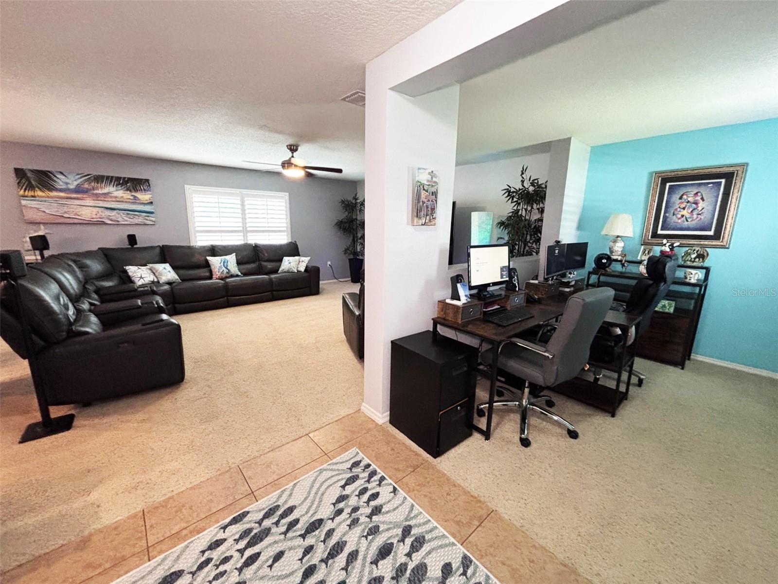 552 AEOLIAN DR — photo 12