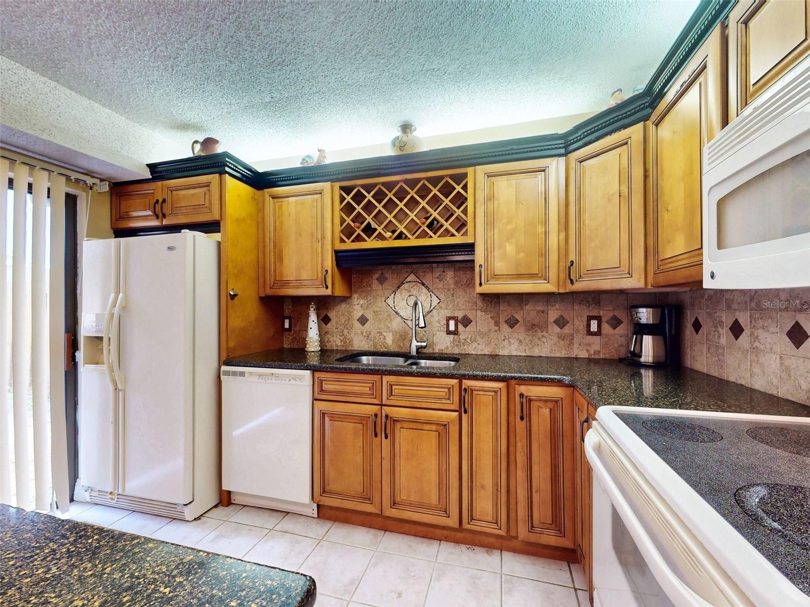 133 CEDAR DUNES DR — photo 6