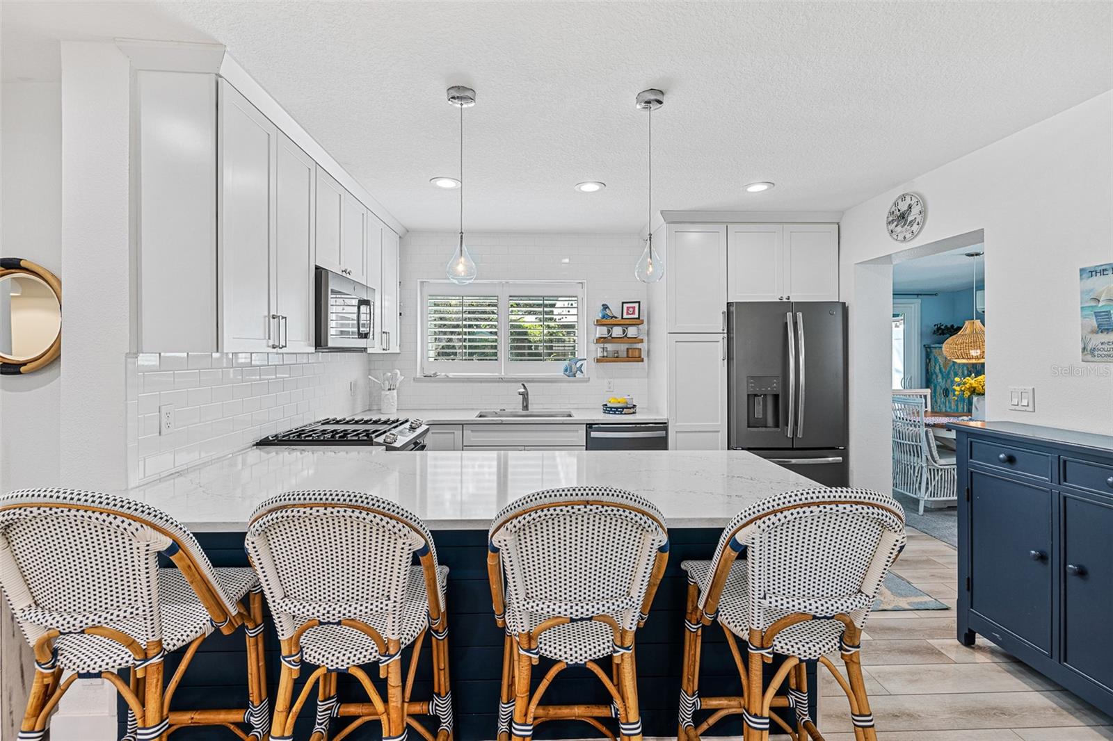 839 E 10TH AVE — photo 9