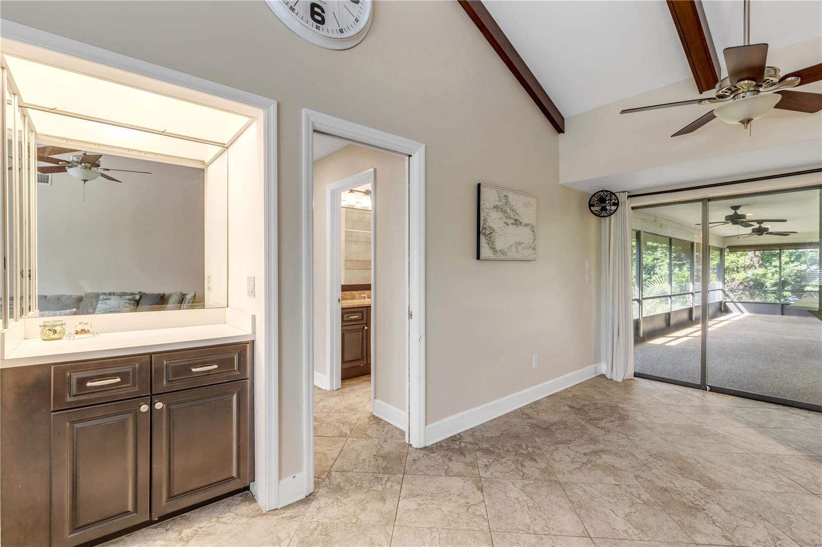 530 CLUB HOUSE BLVD — photo 10