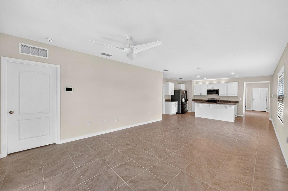 3118 BORASSUS DR — photo 3