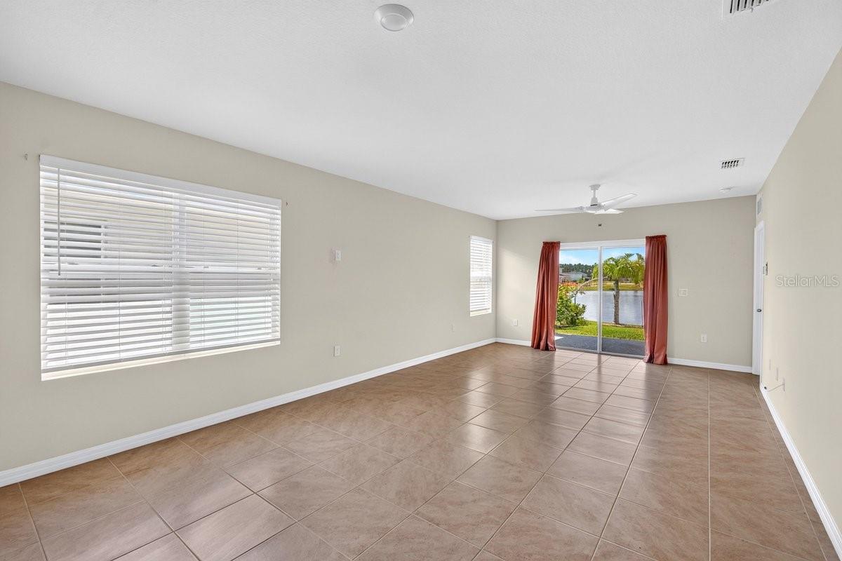 3118 BORASSUS DR — photo 5