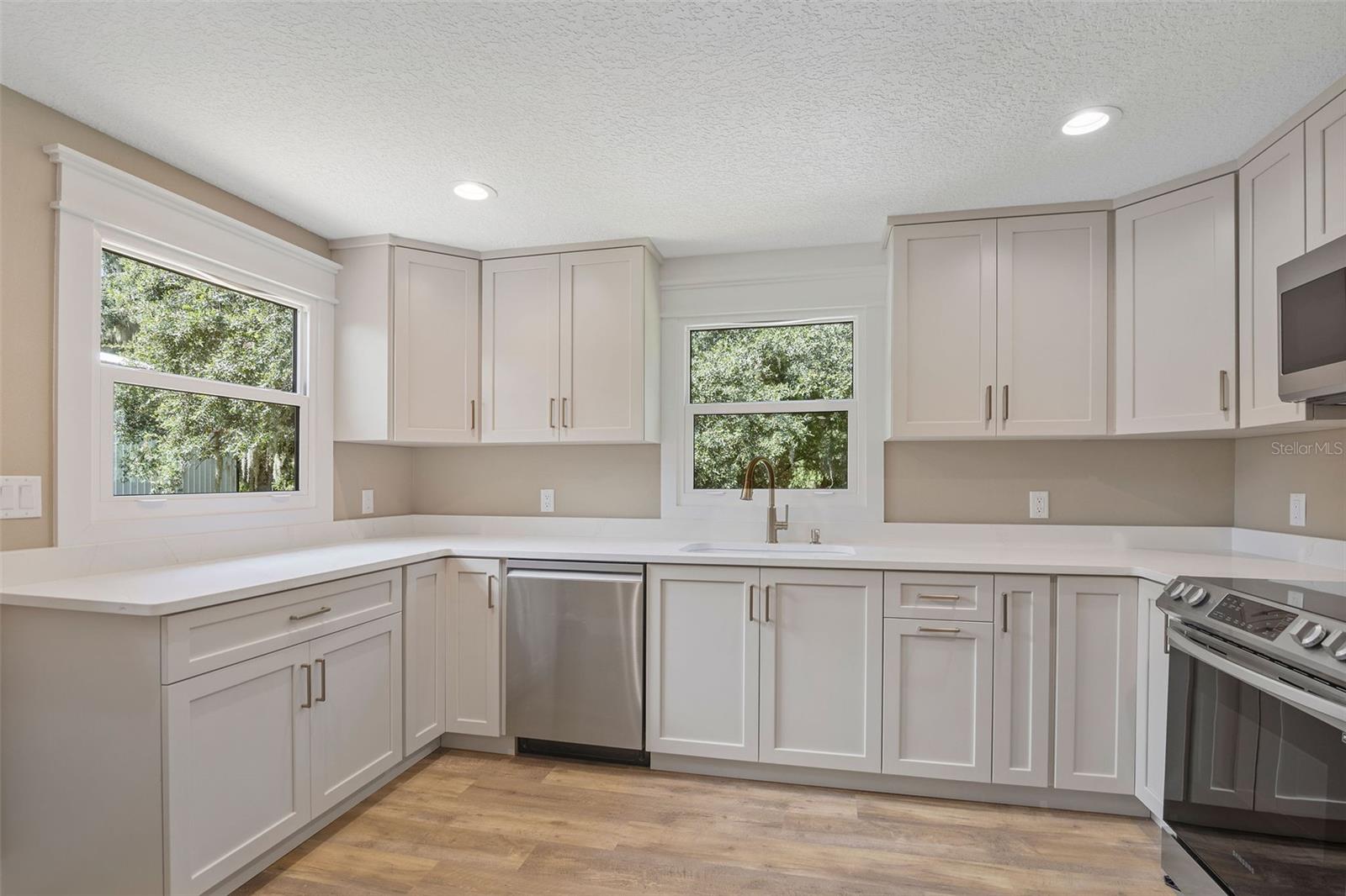 2463 PIONEER TRL — photo 5