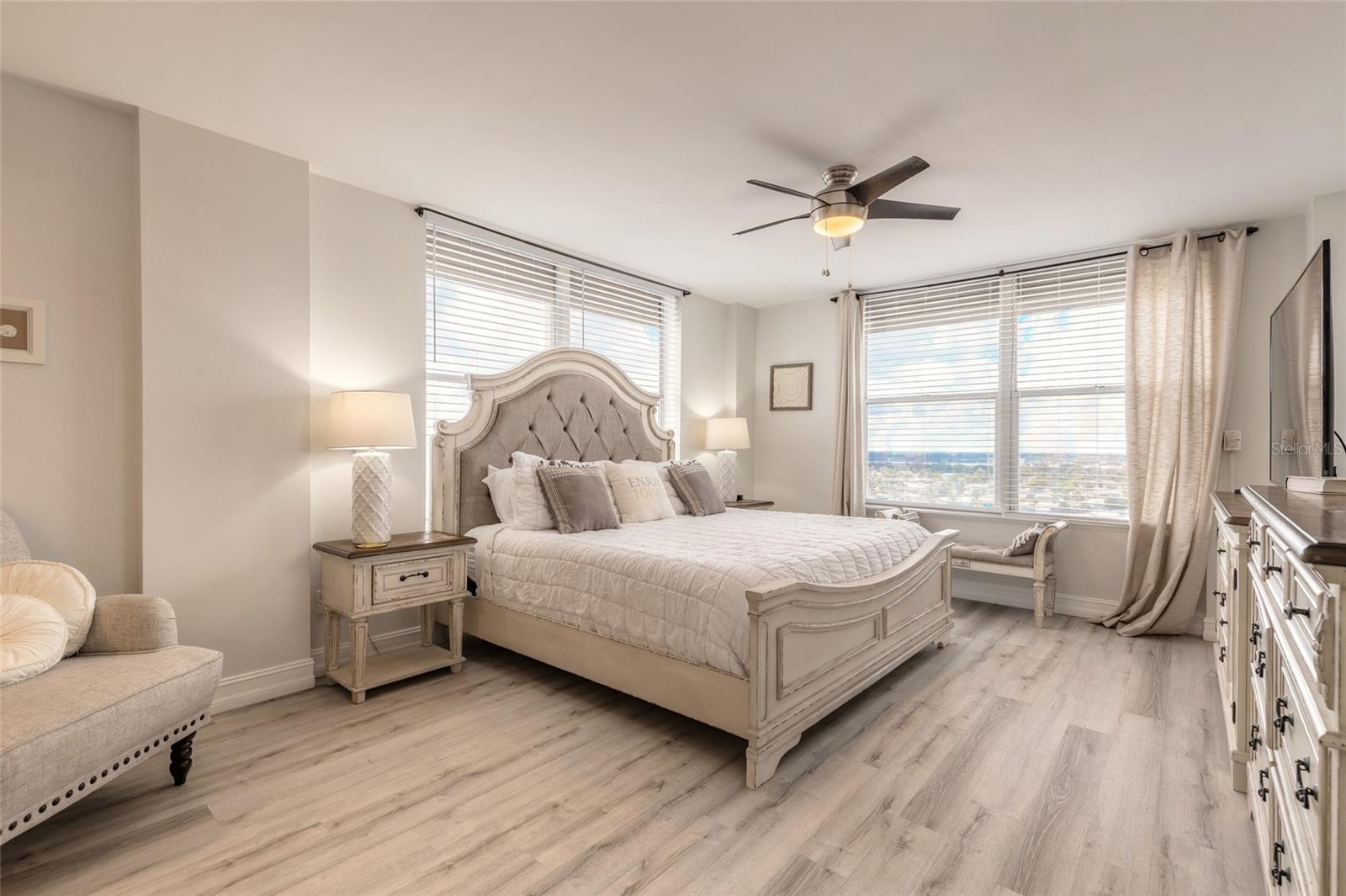 1575 OCEAN SHORE BLVD #J070 — photo 2