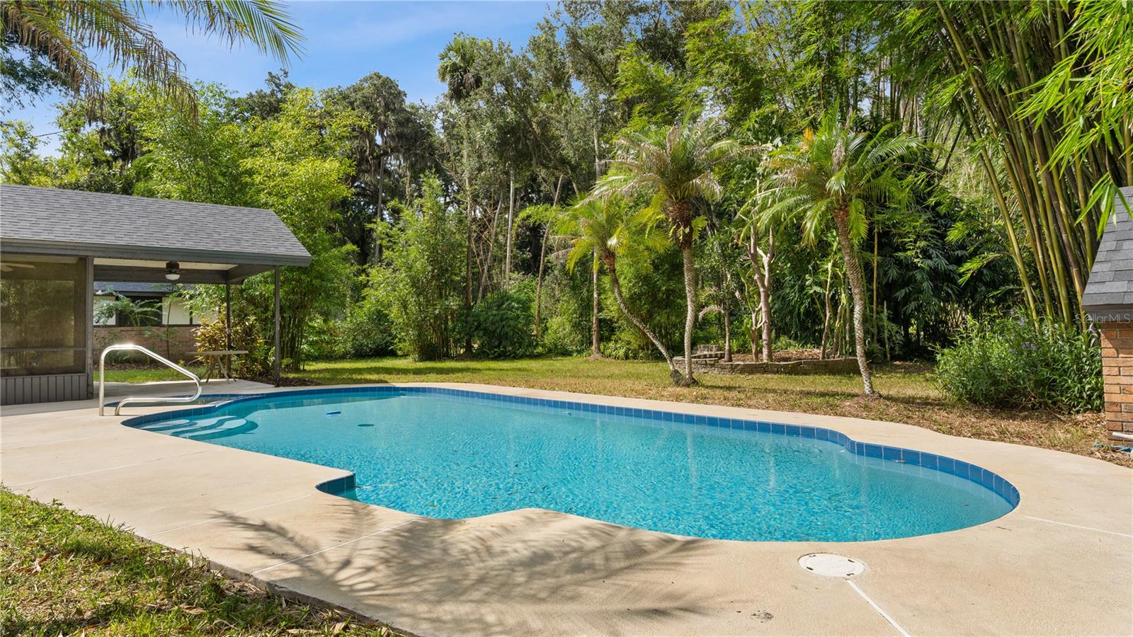 706 S TIMBERLANE DR — photo 8